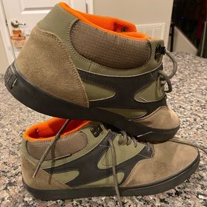DC Kalis Vulc Mid Winterized